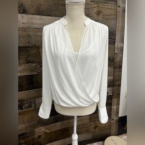 BCBG Max Azria Womens
White Drape Front Blouse